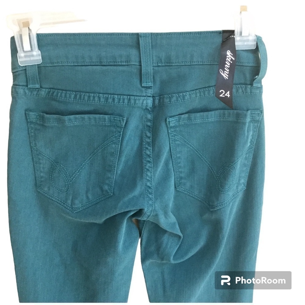 BEBE Green Kinny Jeans - Picture 4 of 5